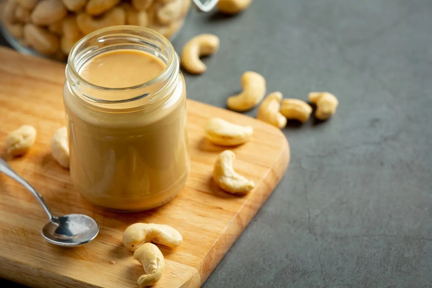 5 DELICIOUS CASHEW BUTTER RECIPES THAT ARE ACTUALLY HEALTHY